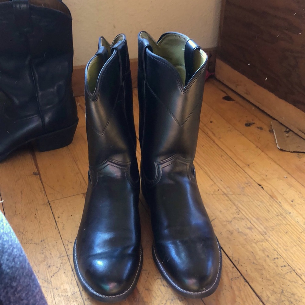 NWOT Justin boots